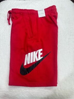 Boy’s Nike Red Shorts XL